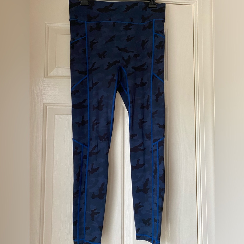 NWOT ALL ACCESS Blue Camo Leggings